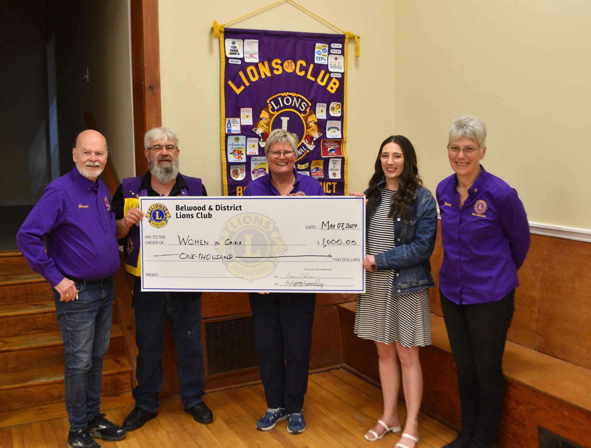 Belwood Lions donate to Women In Crisis