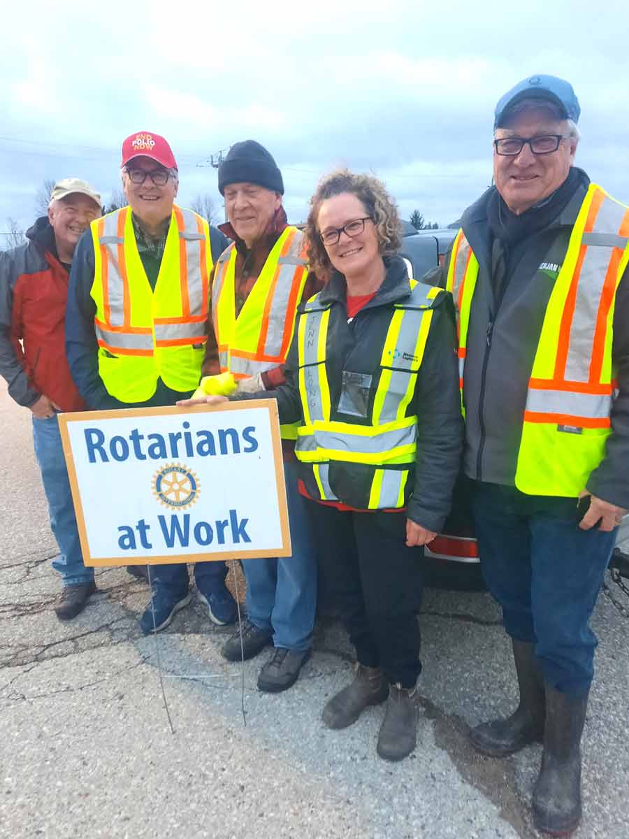 Fergus-Elora Rotary Club's clean up crew