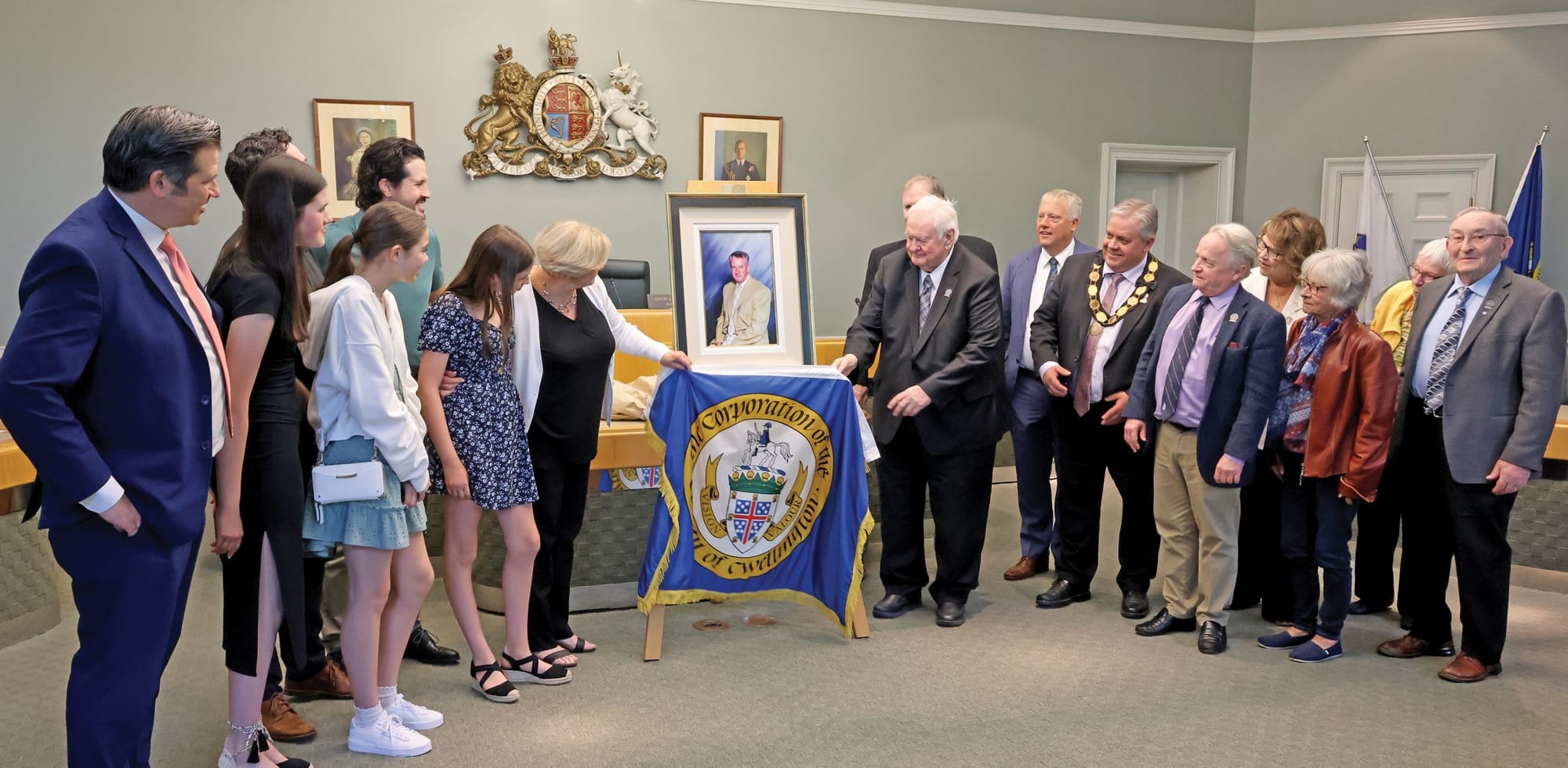 County’s past wardens donate portrait to honour first CAO Jim Andrews