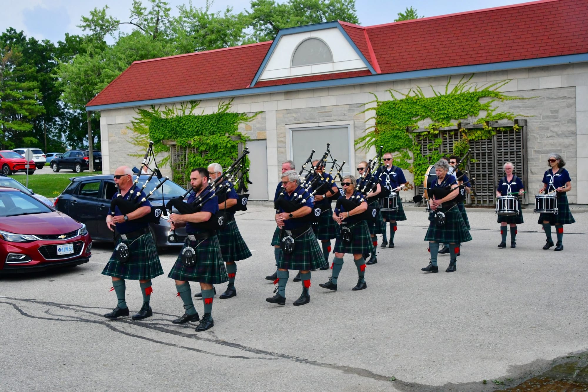 Fergus Pipe Band holds concert at the Wellington County Museum