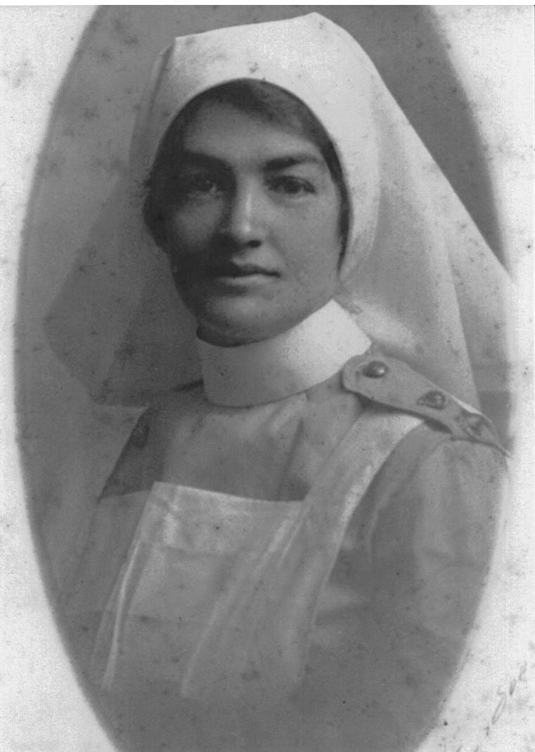Bluebirds of Mapleton: Lieutenant nursing sisters of First World War