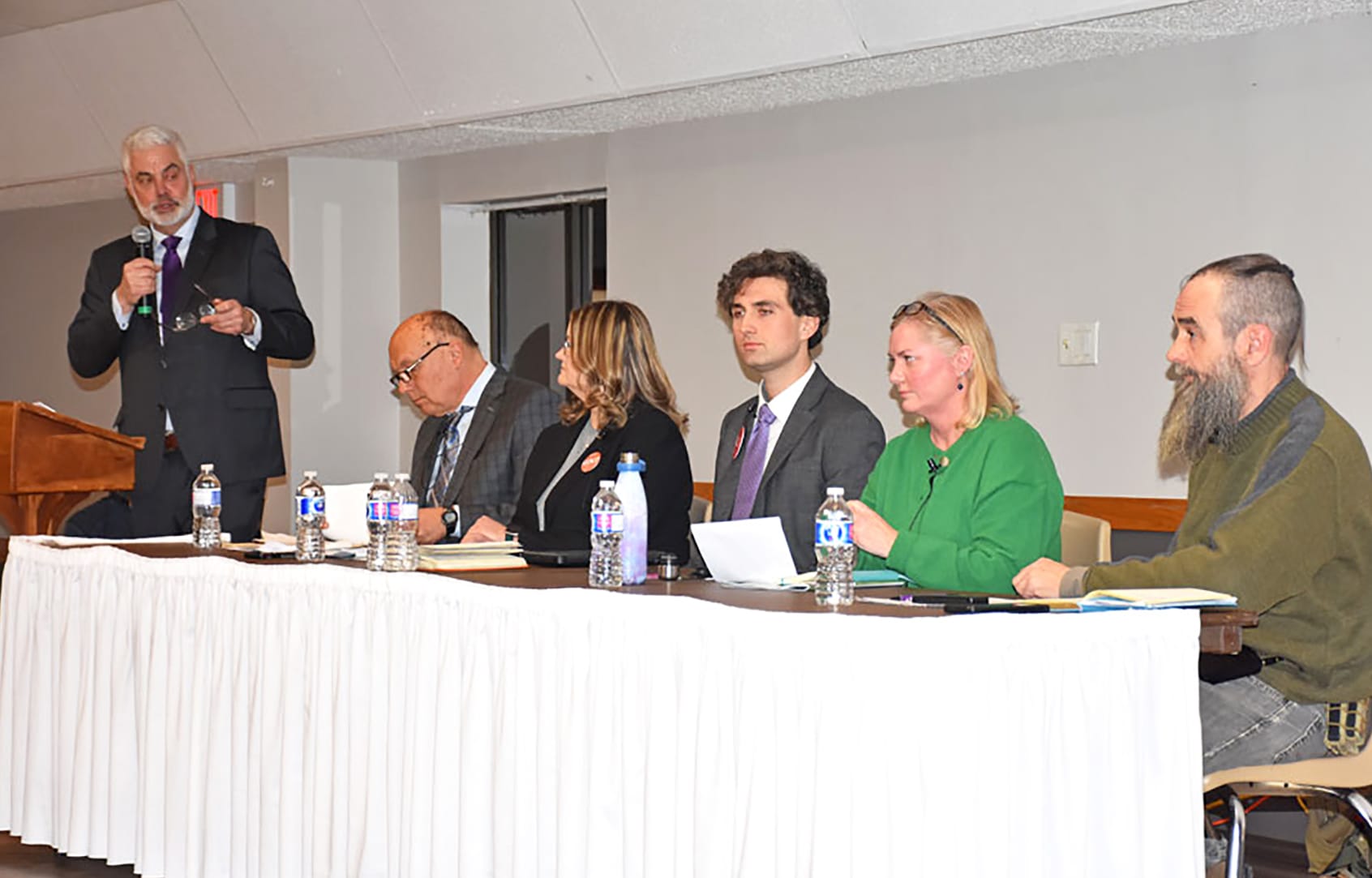 Health care, roads, voter turnout, local knowledge dominate discussion at Aberfoyle debate