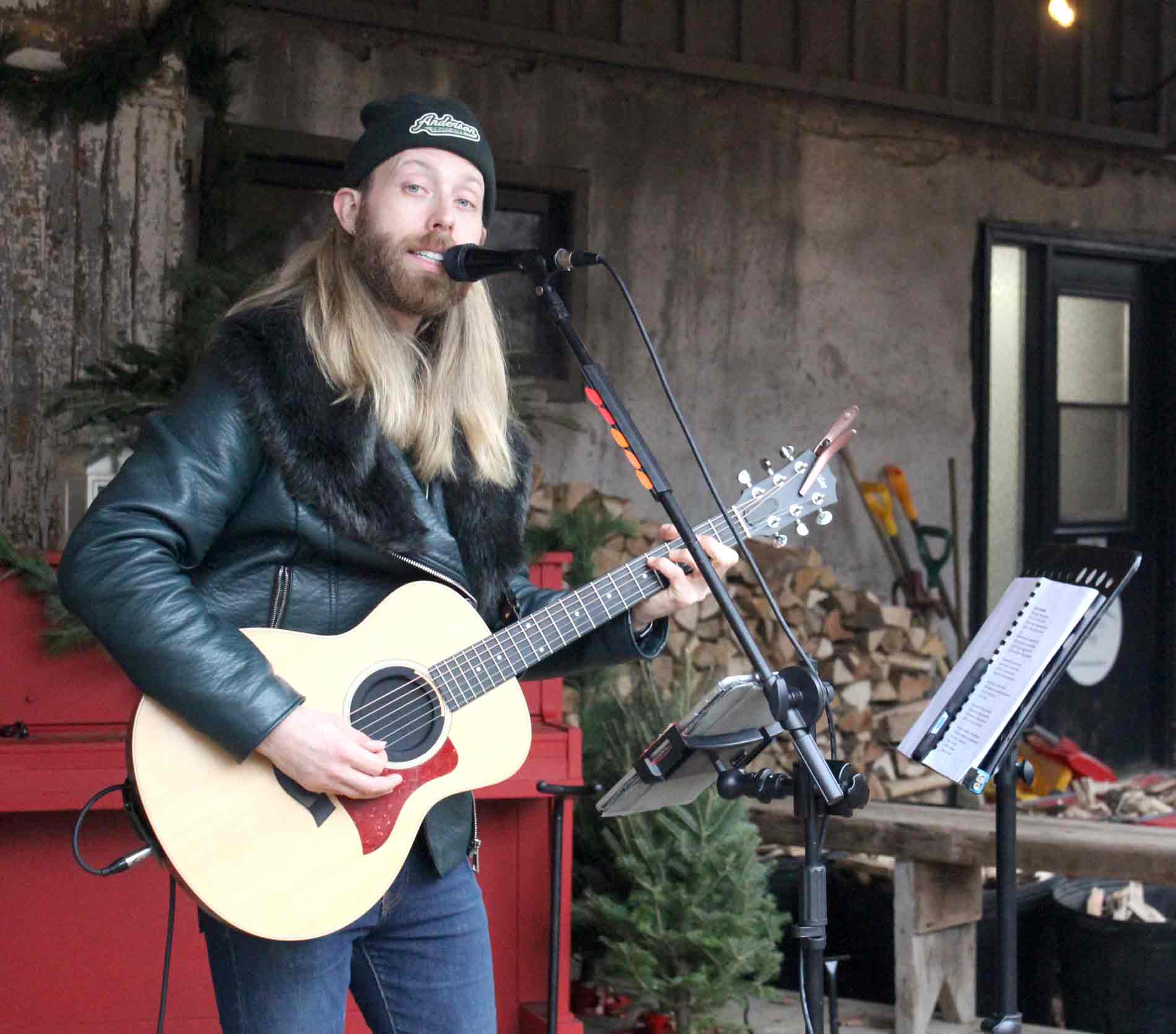 Erin Hill Acres hosts Christmas on the farm