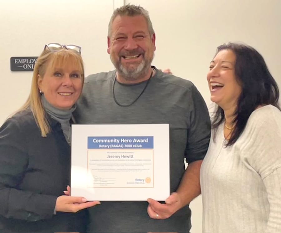 7080 Rotary e Club presents first Community Hero Award