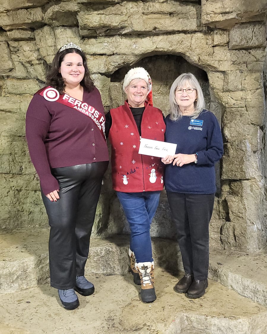 Organizers of Fergus Santa Claus Parade choose winning floats