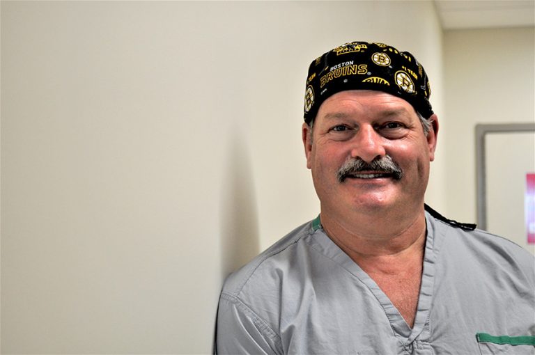 Hand and wrist surgeon now working at Groves hospital