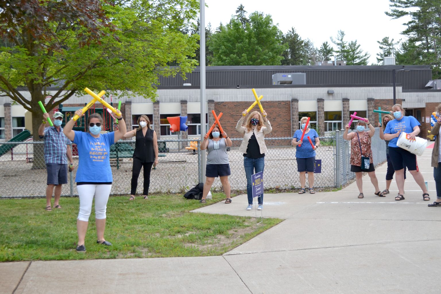 Rockwood Centennial Public School held a driveby Grade 8 graduation