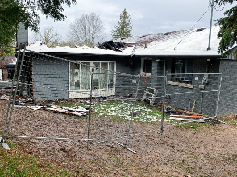 Residents displaced, dog missing after Guelph/Eramosa house fire